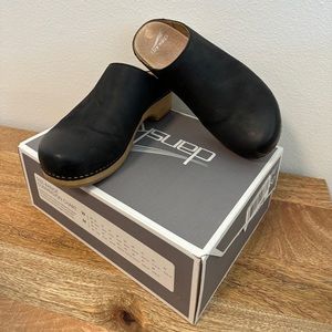 Dansko Brenda Black Burnished Suede Clogs Mules Size 39 8.5-9